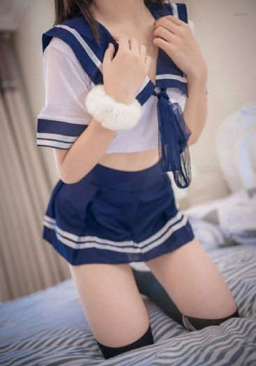 尤物内衣一区二区三区_720高清在线观看