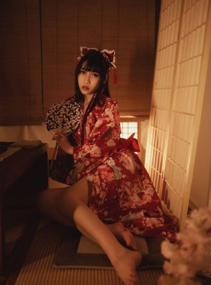 qq情头欧美情侣头像_BD韩语电影免费在线